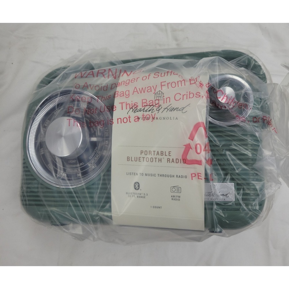 Hearth & Hand Magnolia Retro Portable AM/FM Bluetooth Radio Green 92233851